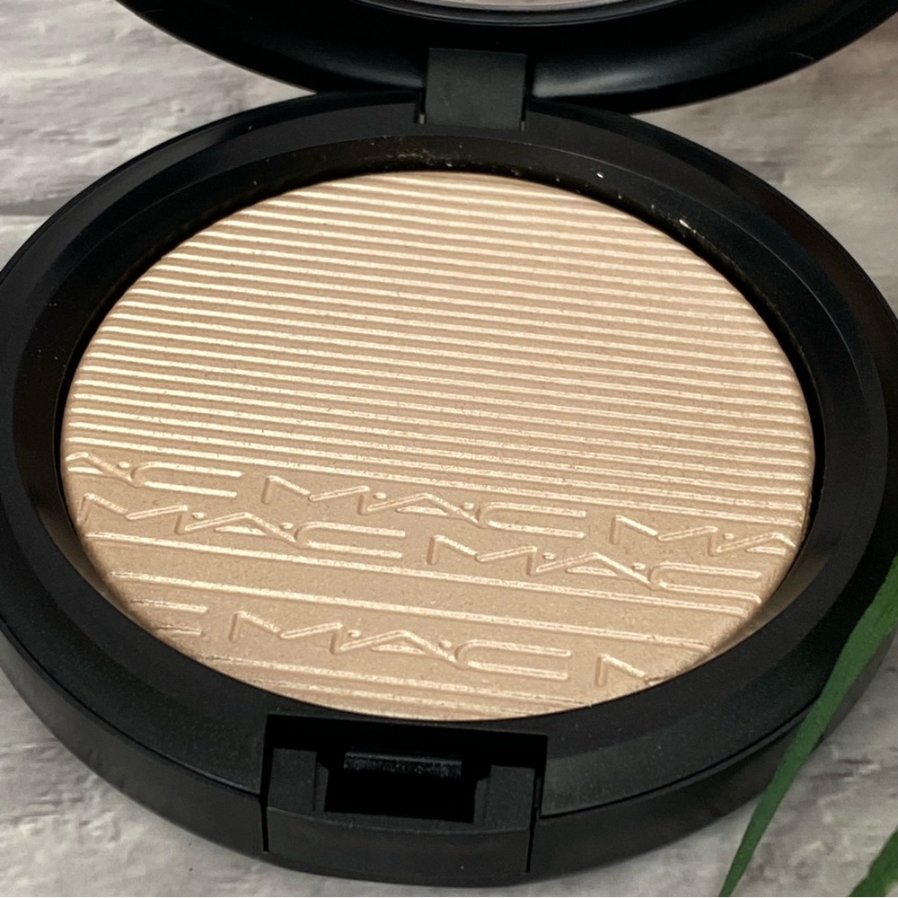 MAC - DOUBLE-GLEAM EXTRA DIMENSION HIGHLIGHT